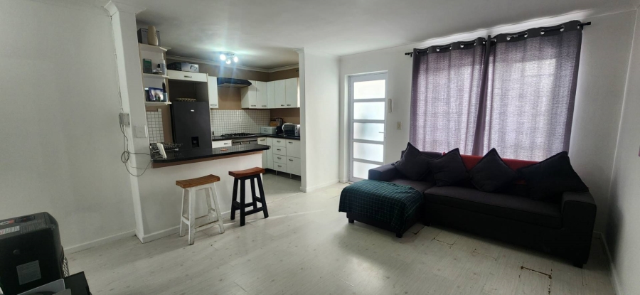 2 Bedroom Property for Sale in Ottery Western Cape